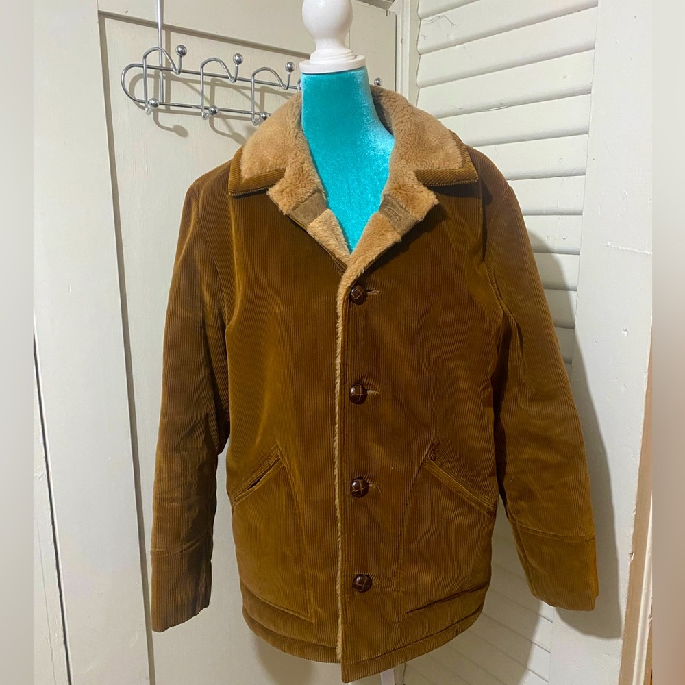 Grande bay: vintage corduroy jacket with faux fur lining